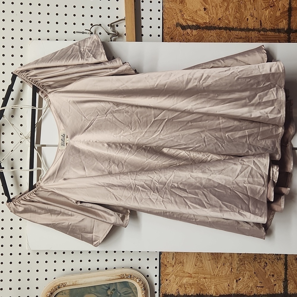 Listicle angel sleeve dress nude color NWT